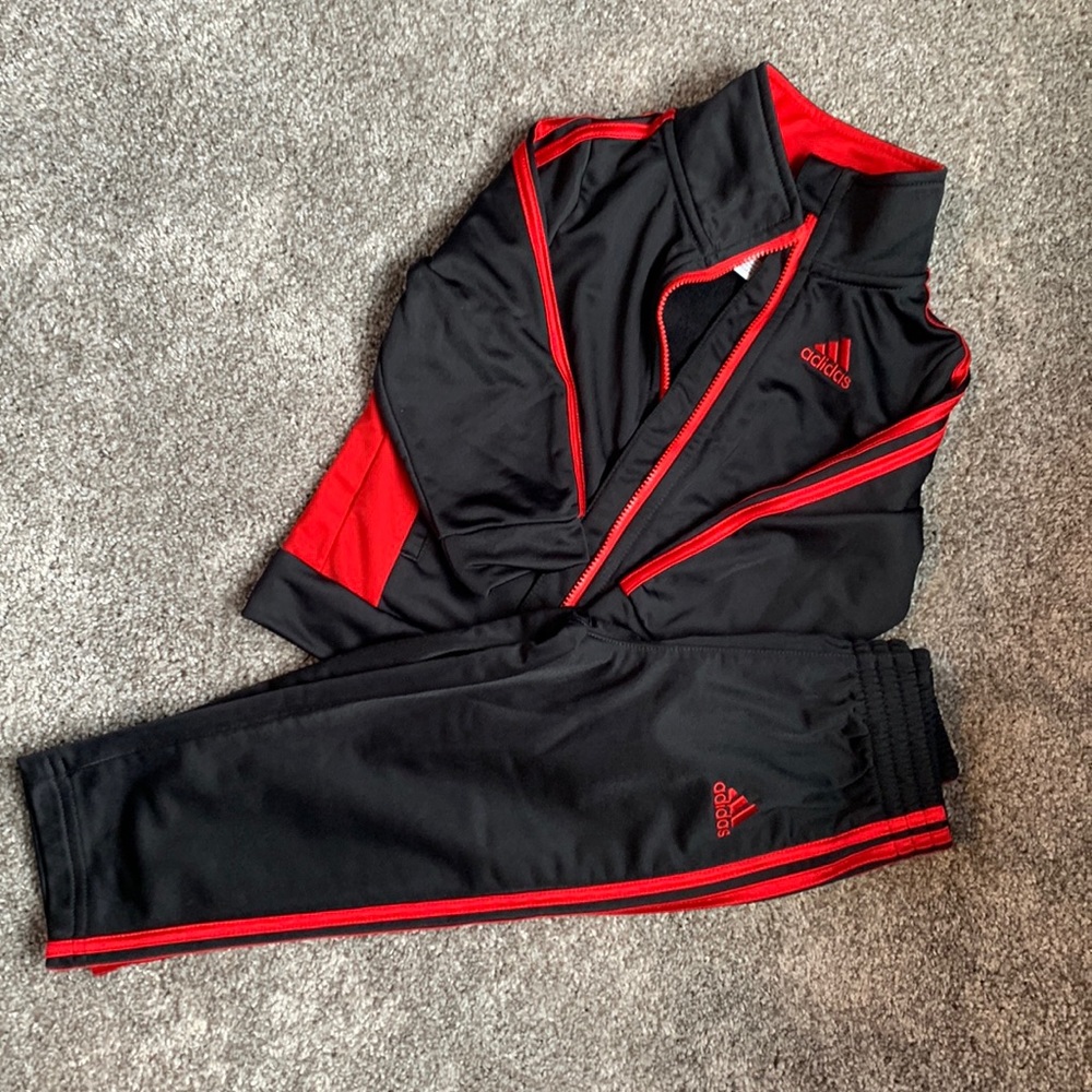 Adidas outfit great condition